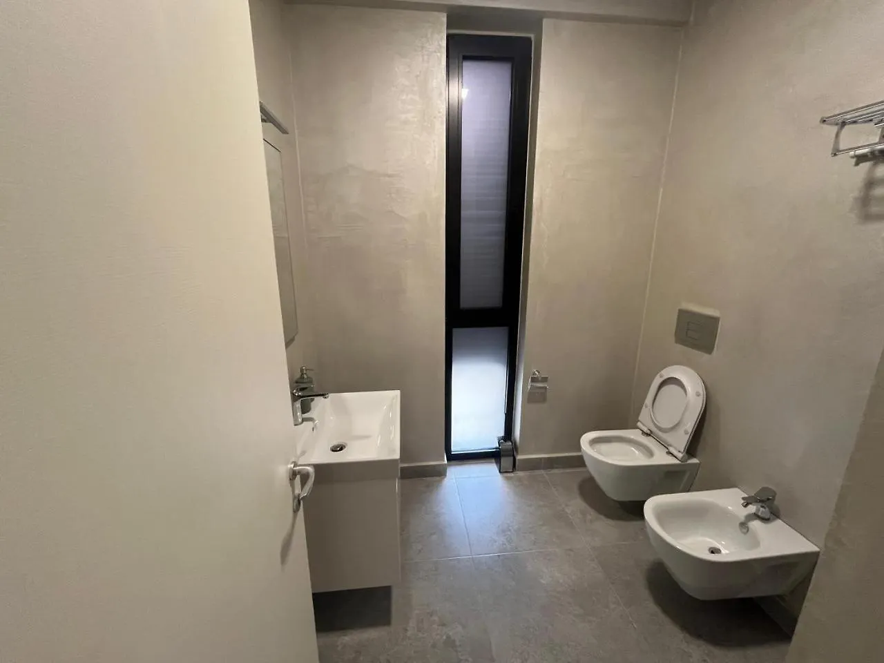 Eja S Apartment ティラナ アルバニア