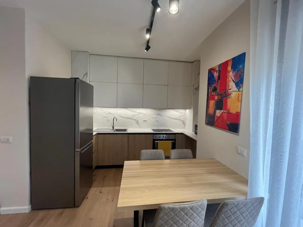Eja S Apartment 티라나