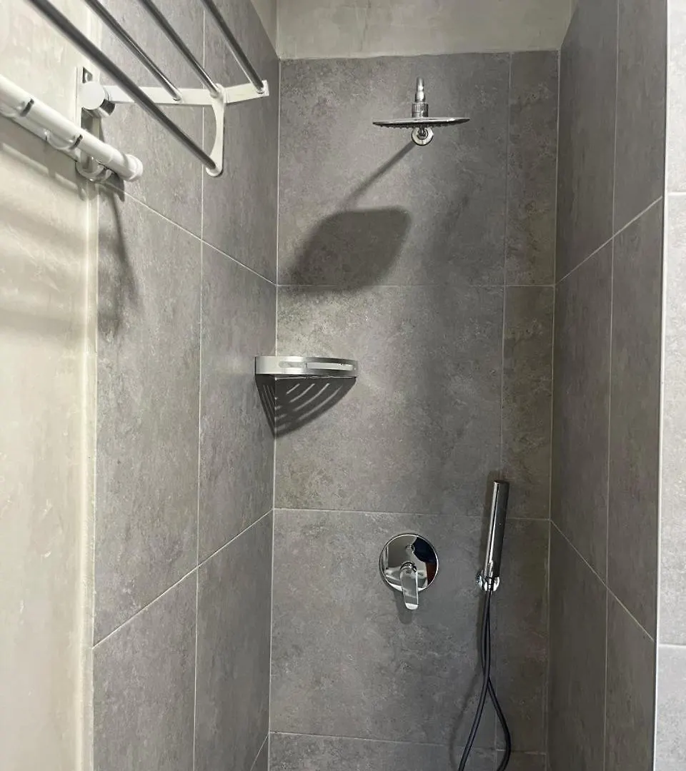 Eja S Apartment 티라나